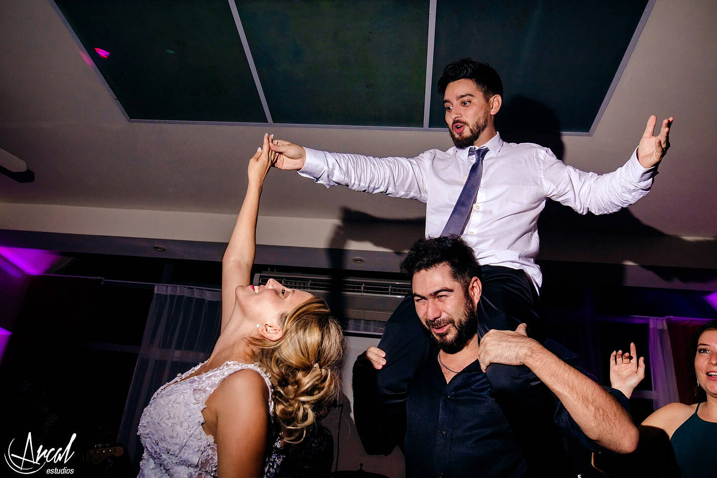 499-maca-y-santy-parroquia-nuestra-sen-ora-del-carmen-fiesta-en-salo-n-motona-utico