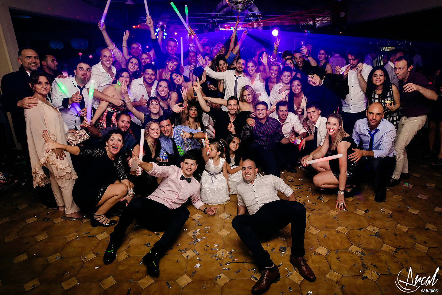 603-maca-y-santy-parroquia-nuestra-sen-ora-del-carmen-fiesta-en-salo-n-motona-utico-a