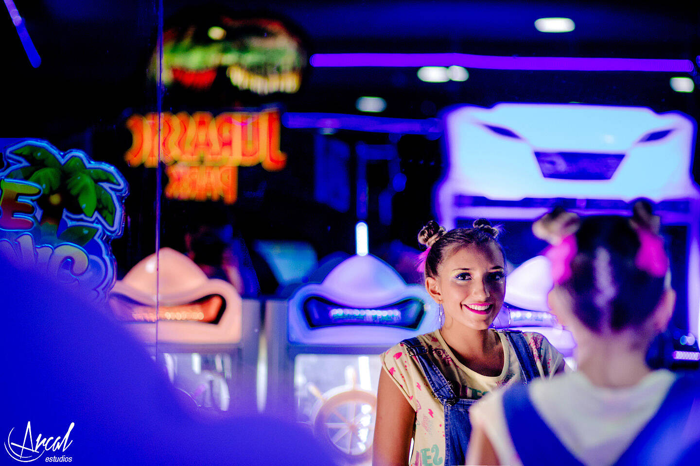 028-lucia-videojuegos-games-pool-match-new-york-time-costanera-montebello-restaurante-carlos-paz-49200