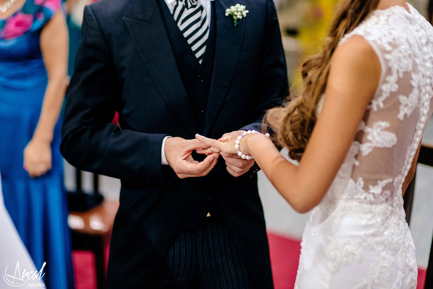 078-agustina-y-narciso-boda-en-villa-allende-iglesia-del-carmen-salo-n-bolgheri