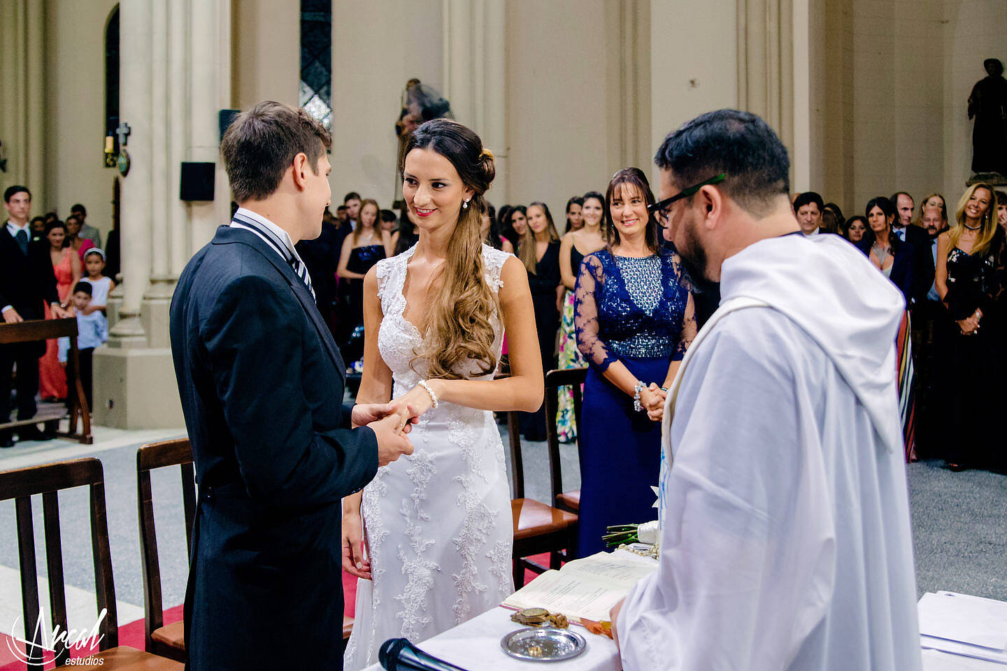 080-agustina-y-narciso-boda-en-villa-allende-iglesia-del-carmen-salo-n-bolgheri