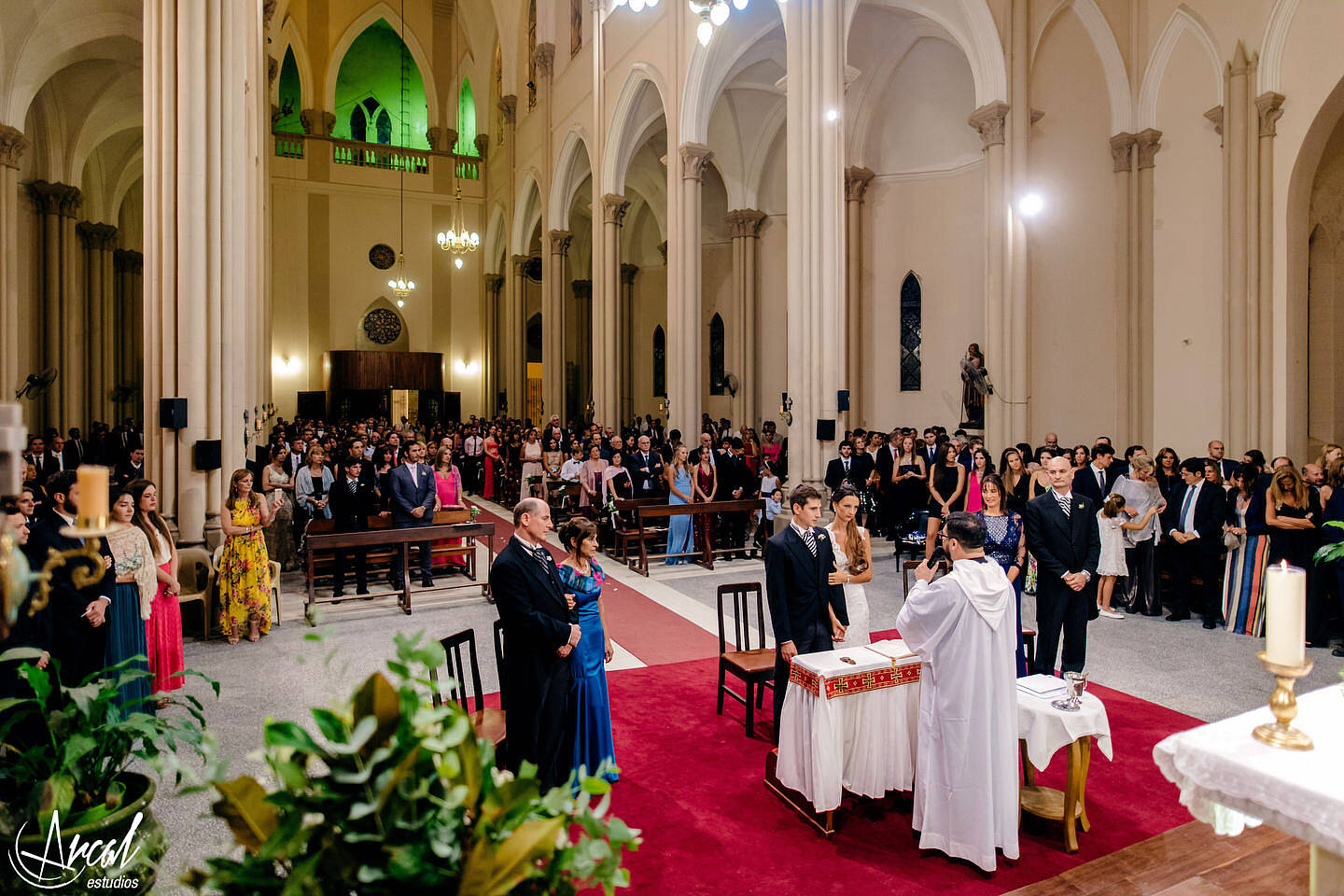 093-agustina-y-narciso-boda-en-villa-allende-iglesia-del-carmen-salo-n-bolgheri