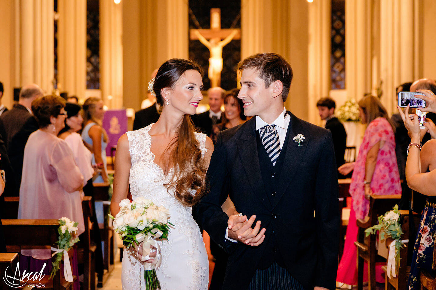 119-agustina-y-narciso-boda-en-villa-allende-iglesia-del-carmen-salo-n-bolgheri