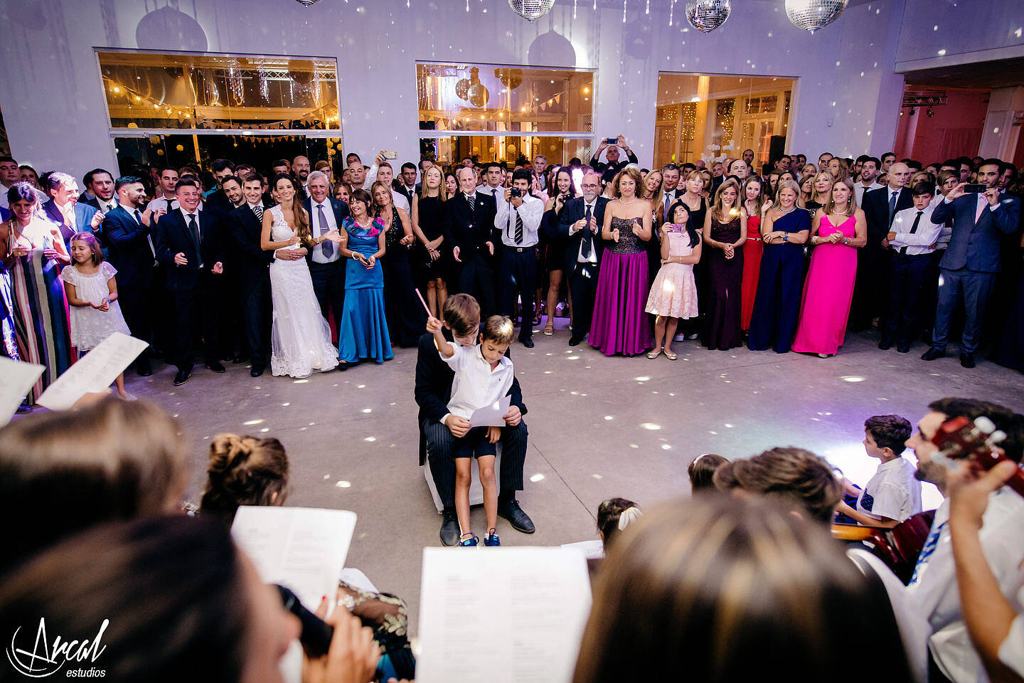 319-agustina-y-narciso-boda-en-villa-allende-iglesia-del-carmen-salo-n-bolgheri