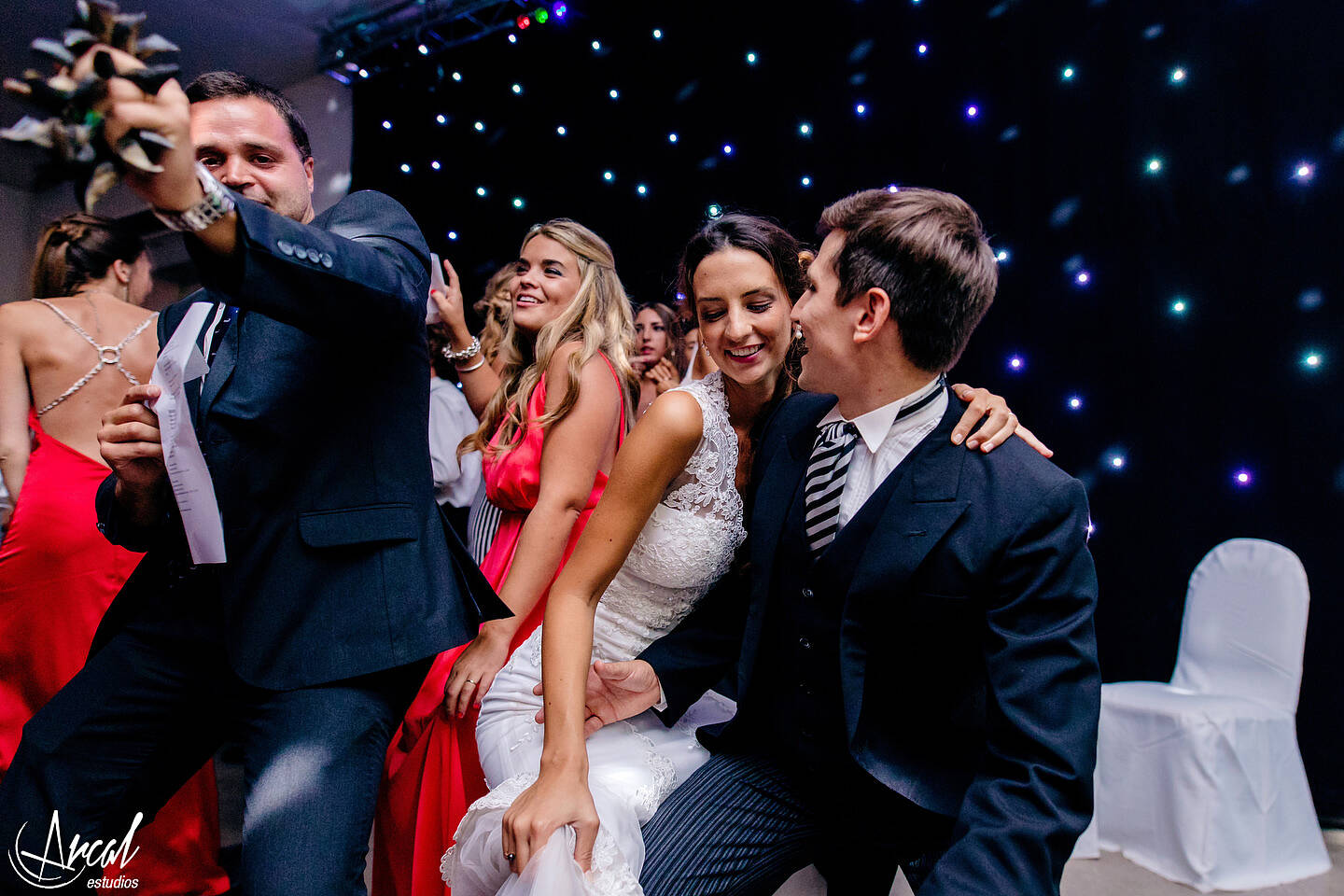 324-agustina-y-narciso-boda-en-villa-allende-iglesia-del-carmen-salo-n-bolgheri