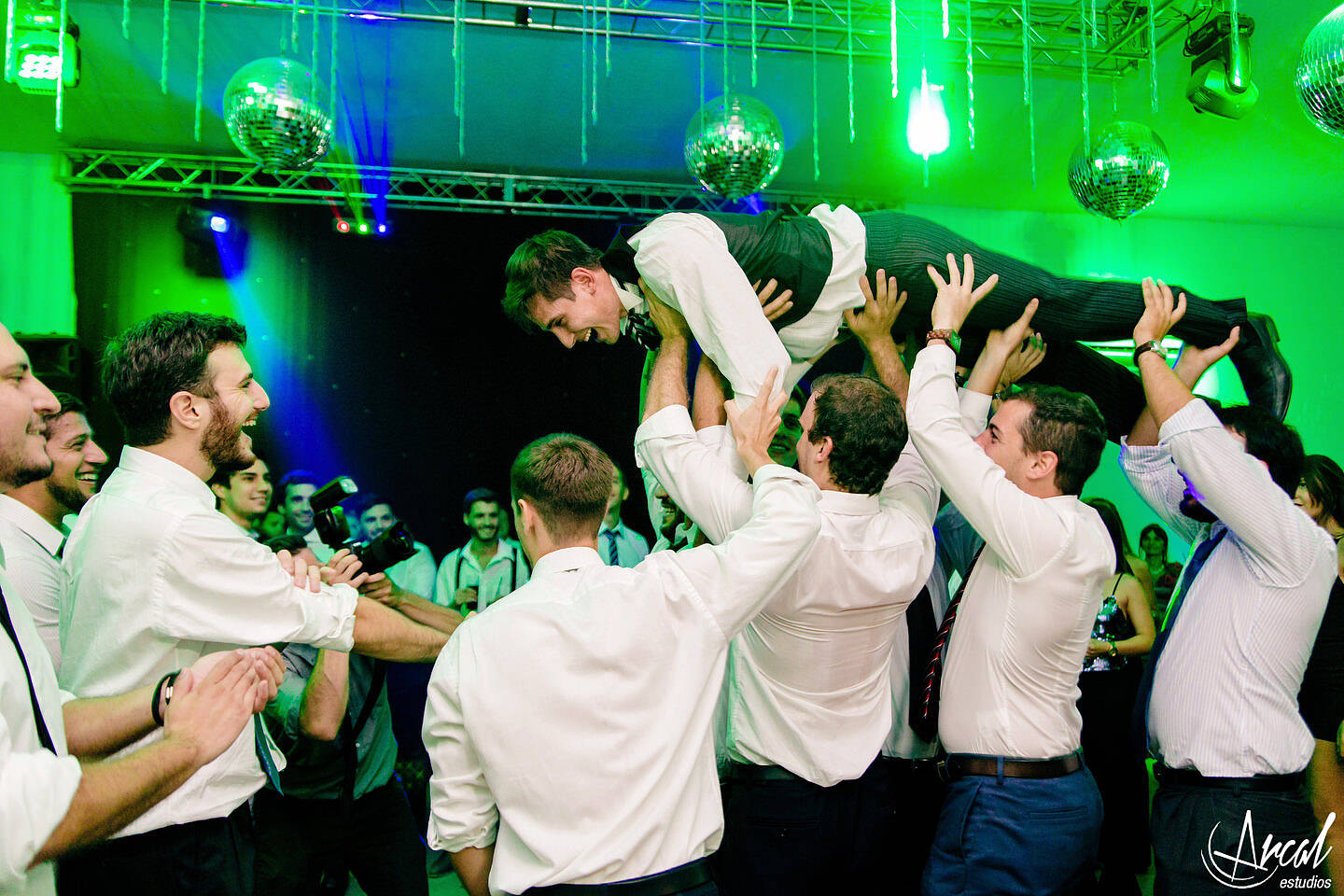 357-agustina-y-narciso-boda-en-villa-allende-iglesia-del-carmen-salo-n-bolgheri