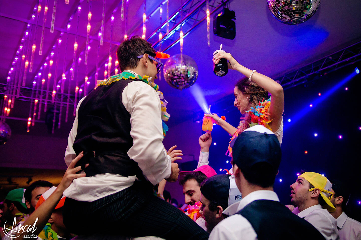 468-agustina-y-narciso-boda-en-villa-allende-iglesia-del-carmen-salo-n-bolgheri