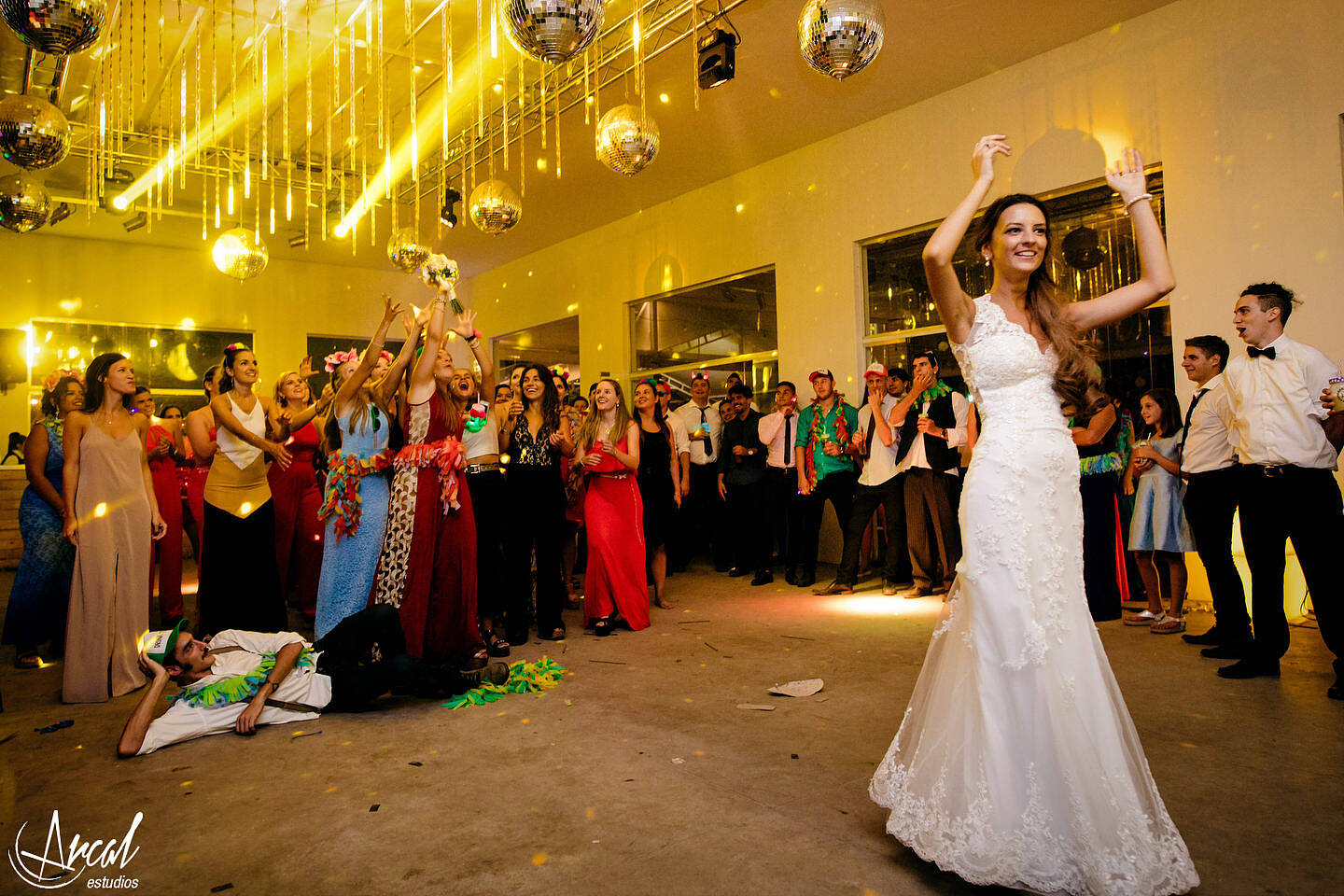 535-agustina-y-narciso-boda-en-villa-allende-iglesia-del-carmen-salo-n-bolgheri
