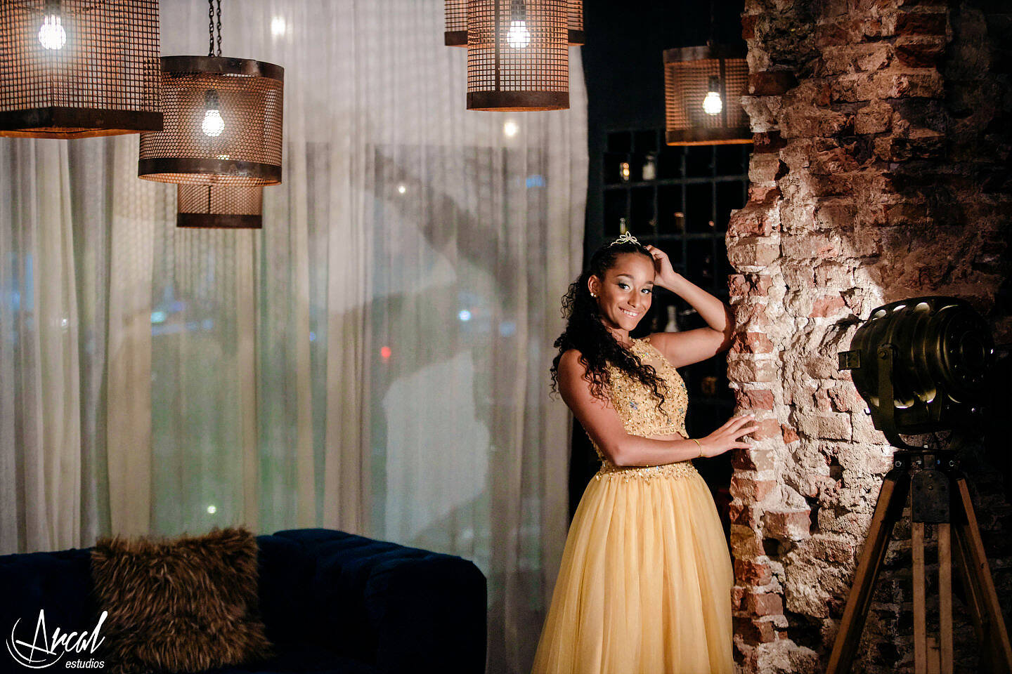 038-angi-vasquez-salo-n-stakel-jean-carlos-en-vivo-rafael-nun-ez-quincean-era-hostel-onas-arcal-estudios-photography-fifteens