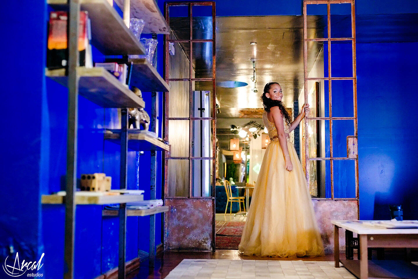 047-angi-vasquez-salo-n-stakel-jean-carlos-en-vivo-rafael-nun-ez-quincean-era-hostel-onas-arcal-estudios-photography-fifteens