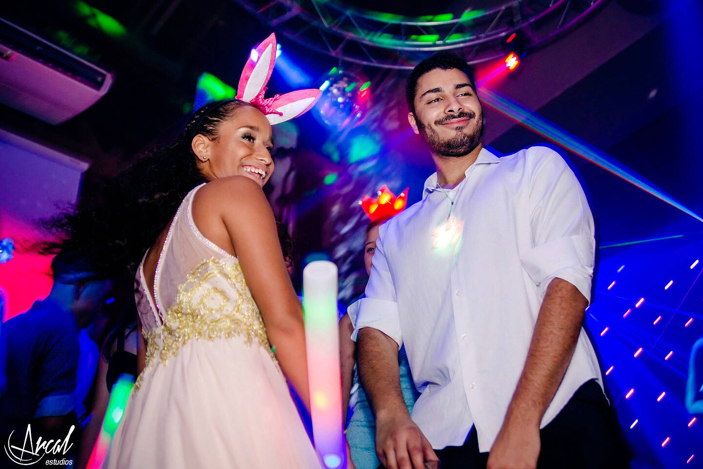 399-angi-vasquez-salo-n-stakel-jean-carlos-en-vivo-rafael-nun-ez-quincean-era-hostel-onas-arcal-estudios-photography-fifteens