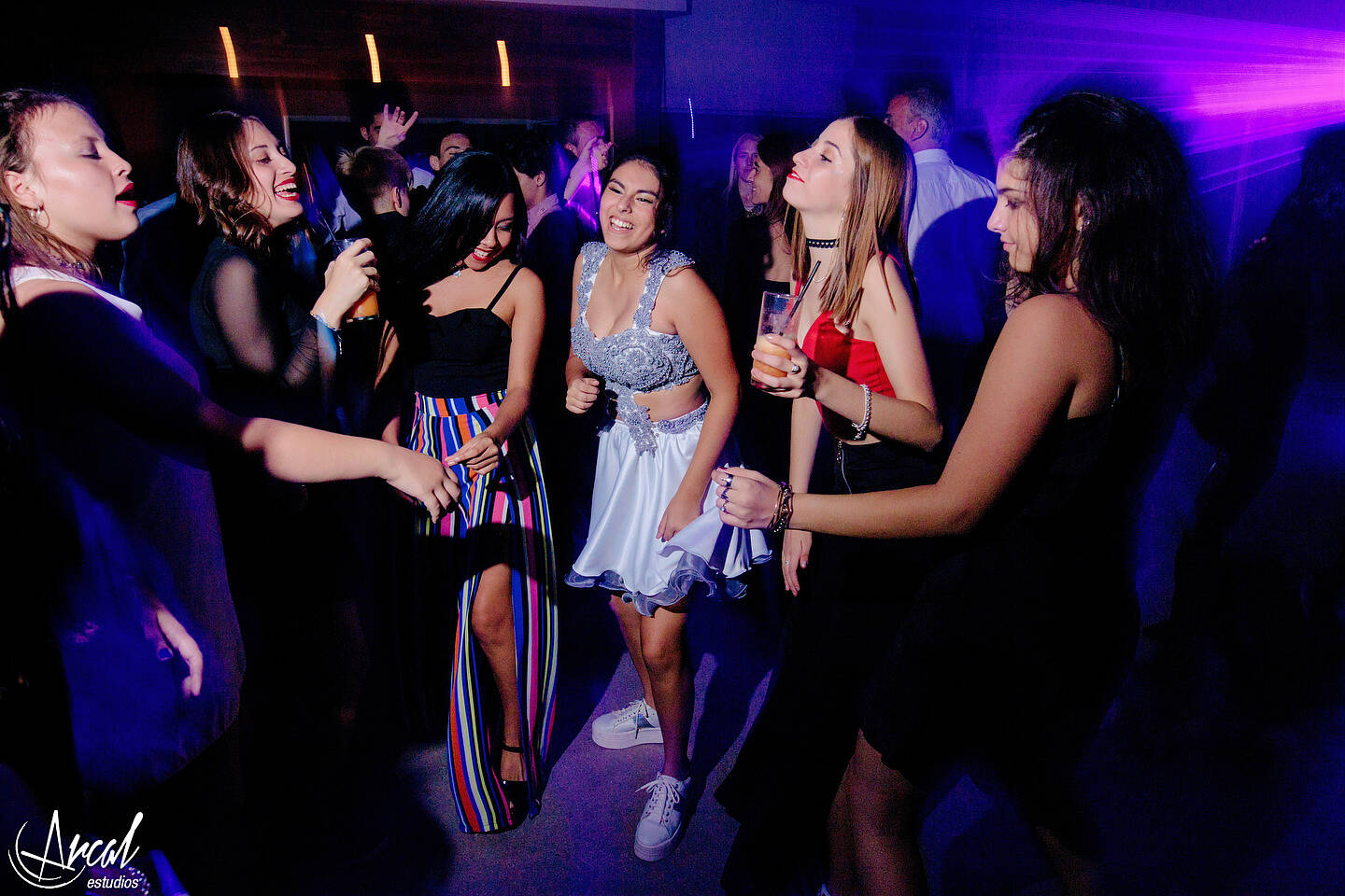 211-arcal-estudios-milagro-acun-a-quincean-era-la-calera-salo-n-de-fiestas-y-eventos-tres-aguas