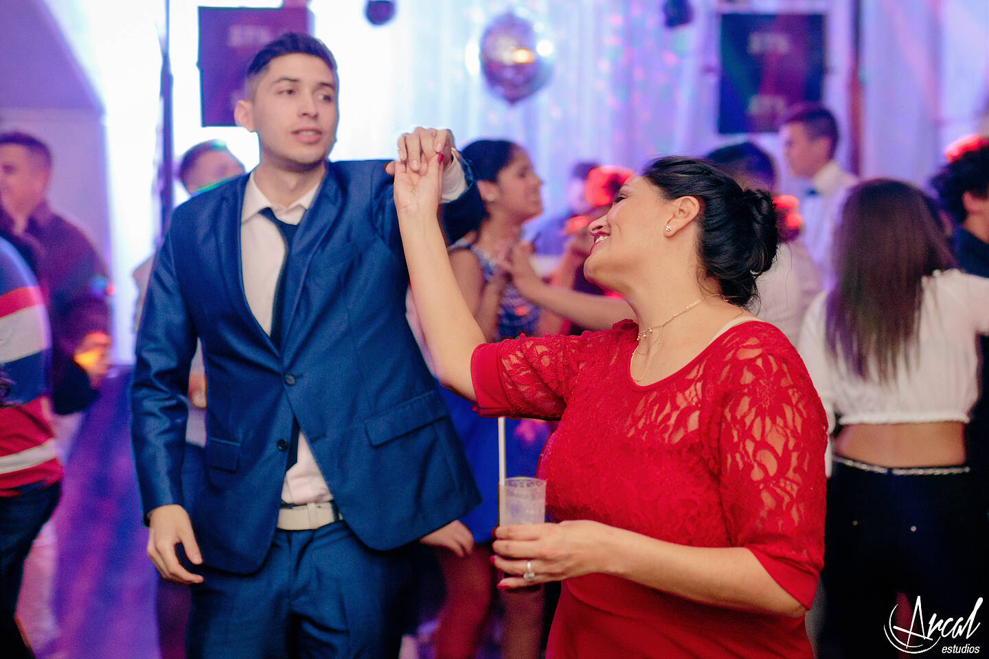 240-arcal-estudios-sofia-tello-hotel-portal-del-lago-salon-de-fiestas-y-eventos-sociedad-rural-malaguen-o-57153