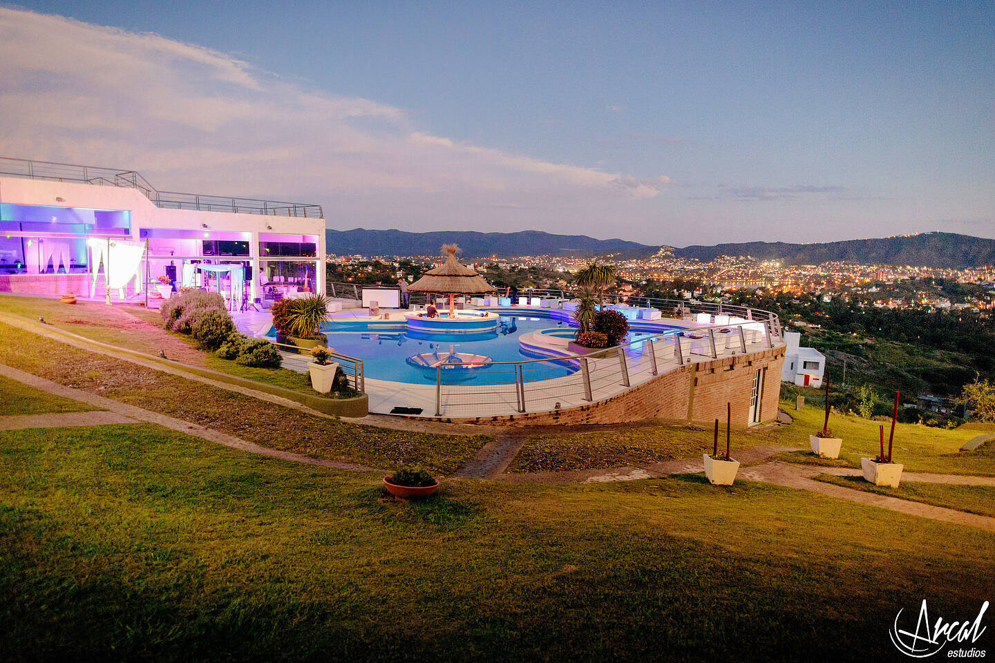 021-meli-godoy-quincean-era-villa-ernestina-village-58876