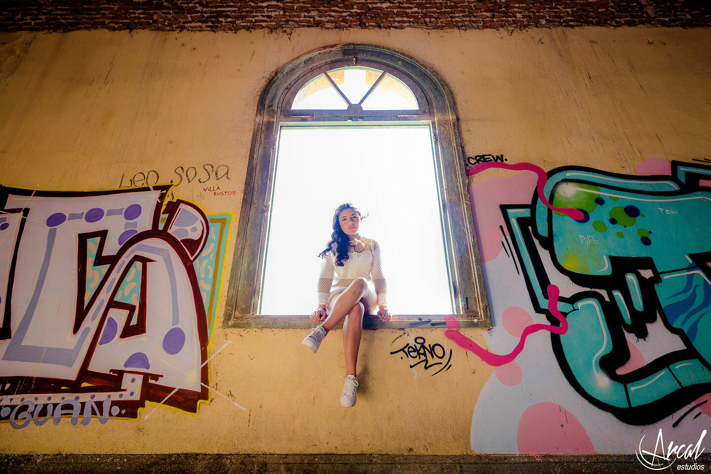 023-romina-rodriguez-book-fifteen-quincean-era-en-santa-maria-59307