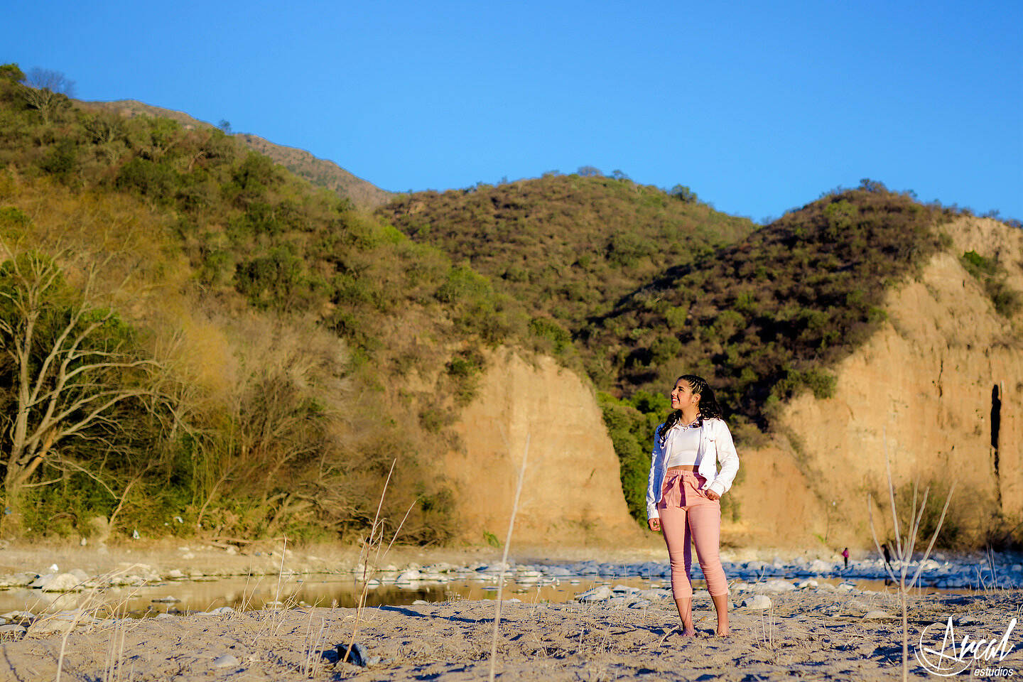 077-romina-rodriguez-book-fifteen-quincean-era-en-santa-maria-59307