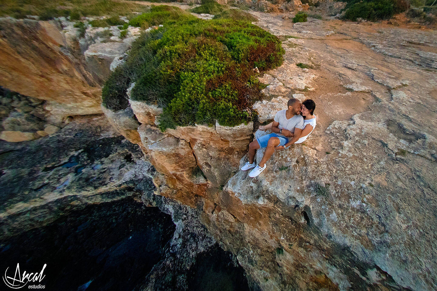 063-lissa-y-david-pre-boda-en-cala-del-moro-novios-en-mallorca-espan-a-79188