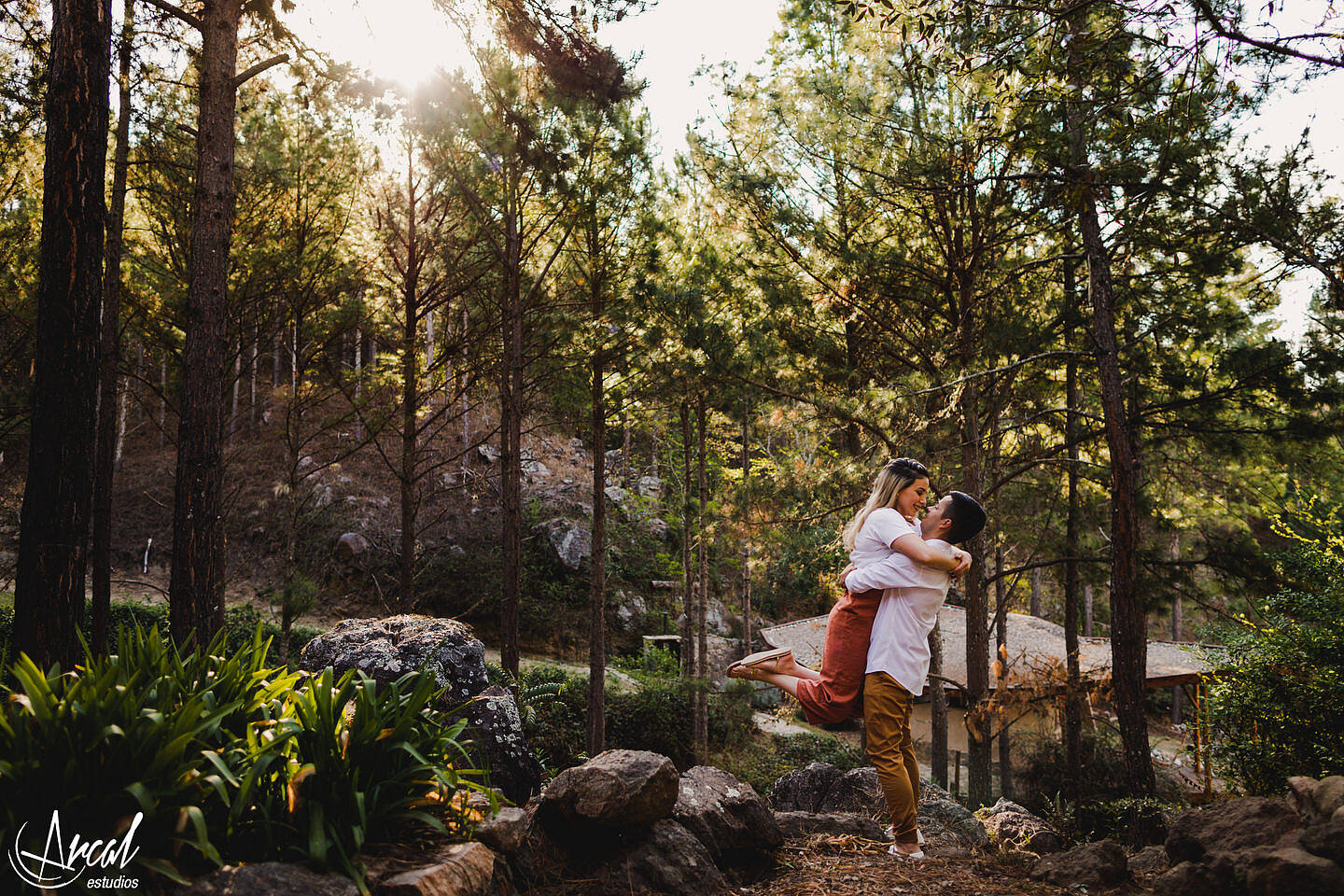 054-brenda-y-carlos-produccion-fotografica-sesion-de-pre-boda-novios-en-caban-as-la-anita-la-anita-loft-83659