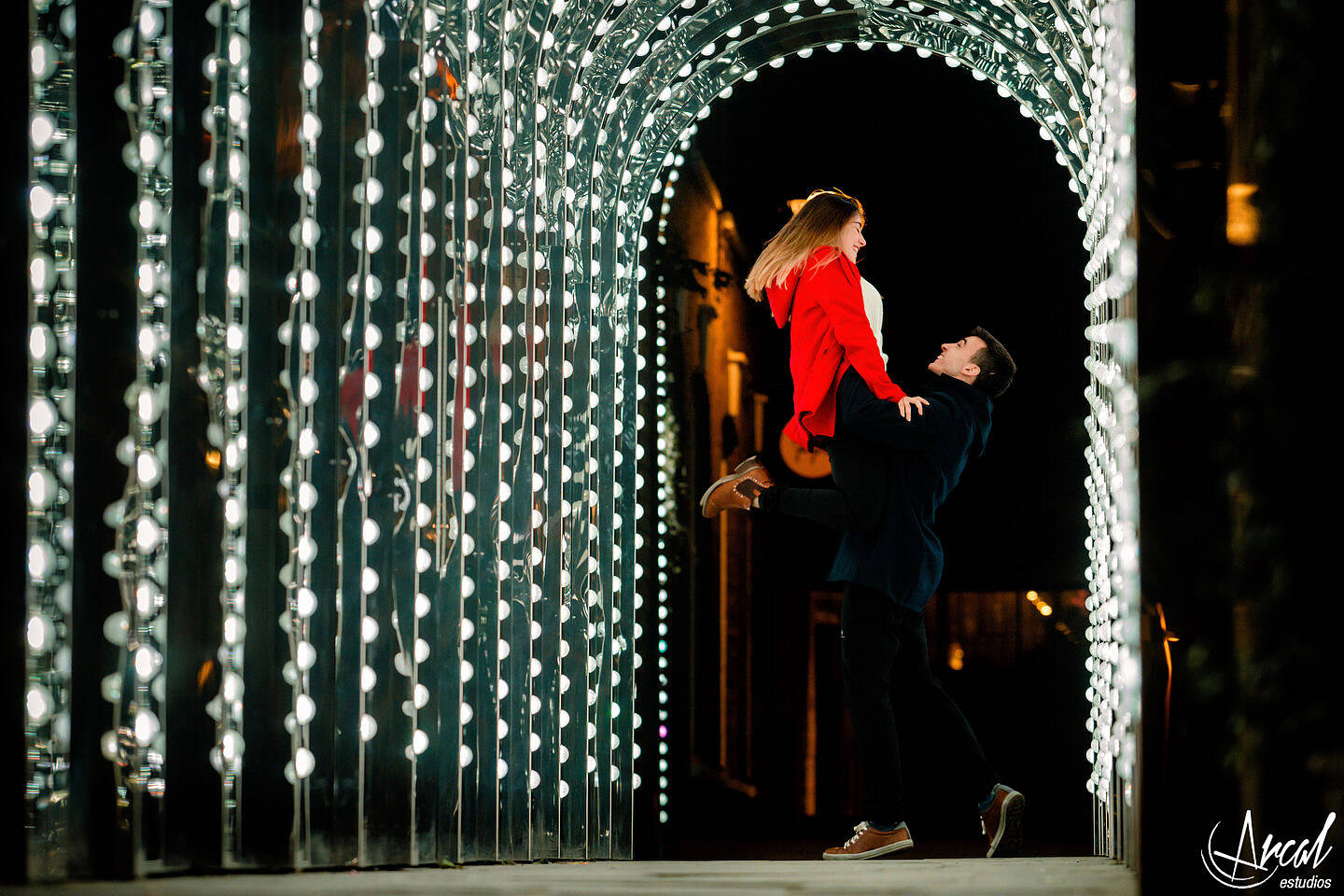 050-sol-y-santy-londres-de-noche-underground-trenes-foto-con-movimiento-de-gente-london-eye-79836
