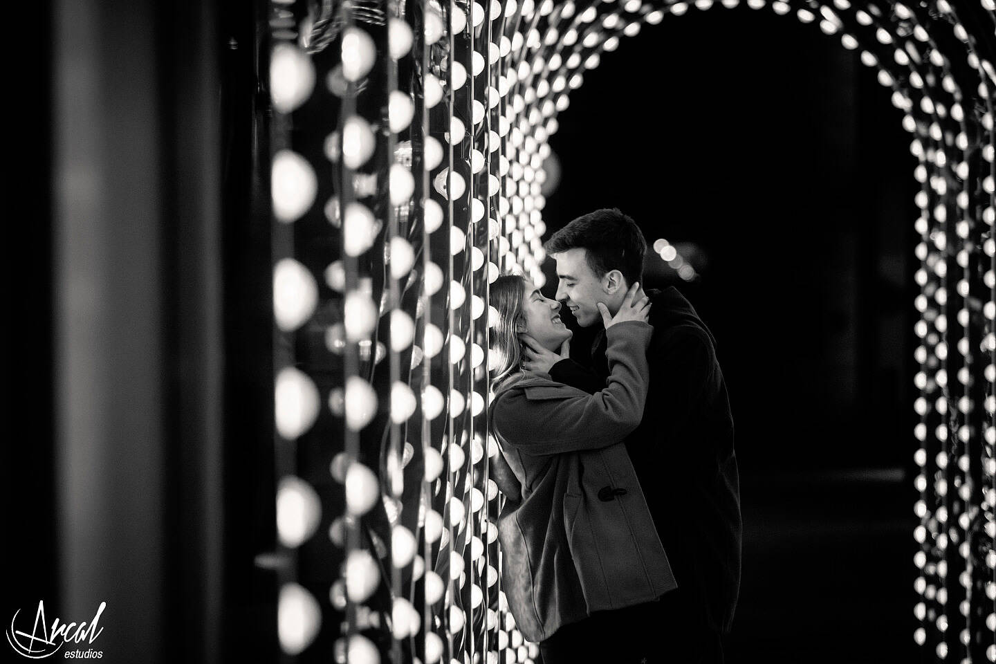 051-sol-y-santy-londres-de-noche-underground-trenes-foto-con-movimiento-de-gente-london-eye-79836