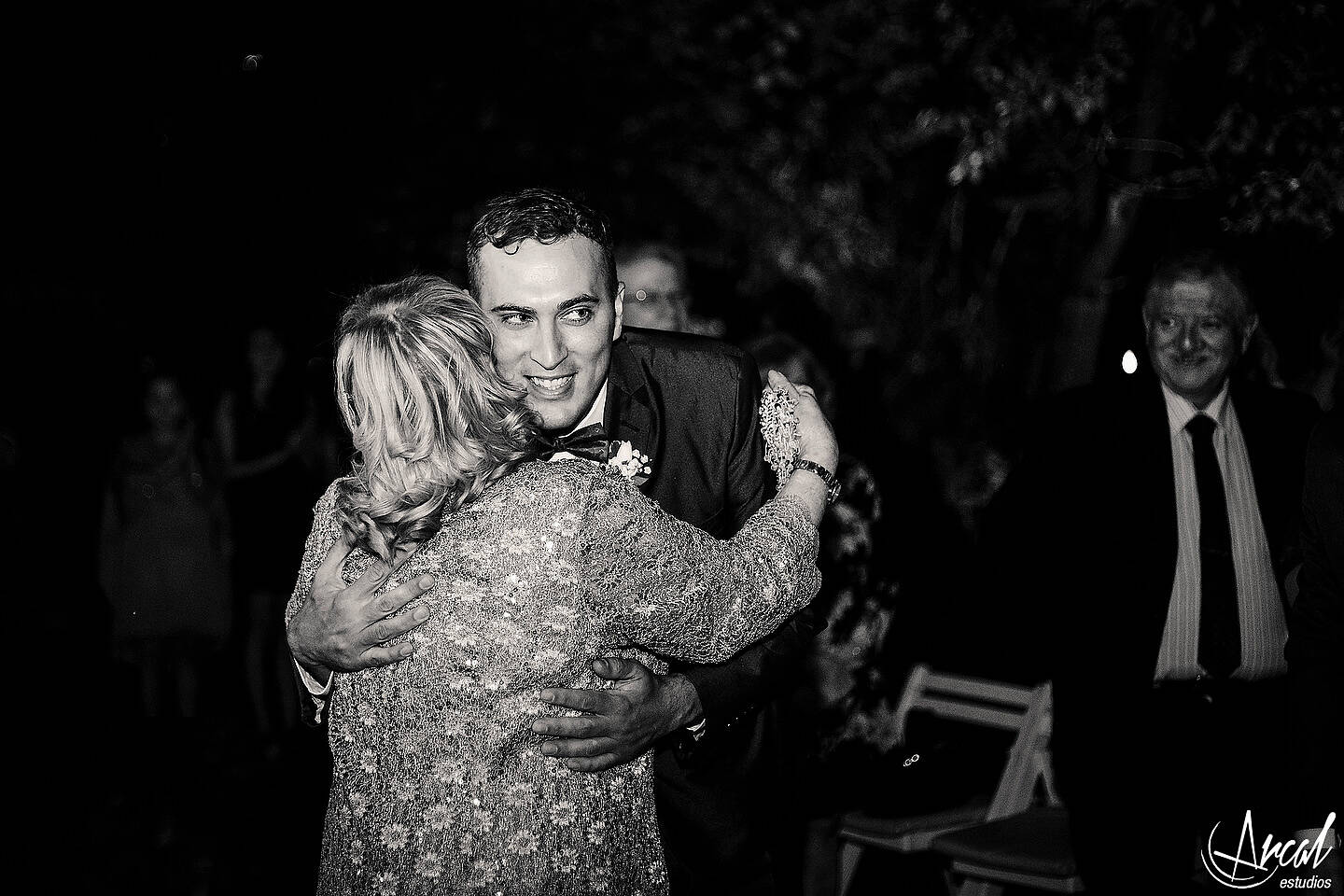 029-emilia-y-josue-fotos-de-boda-vestido-de-novia-san-isidro-apart-carlos-paz-salon-campo-del-carmen-alta-gracia-87004