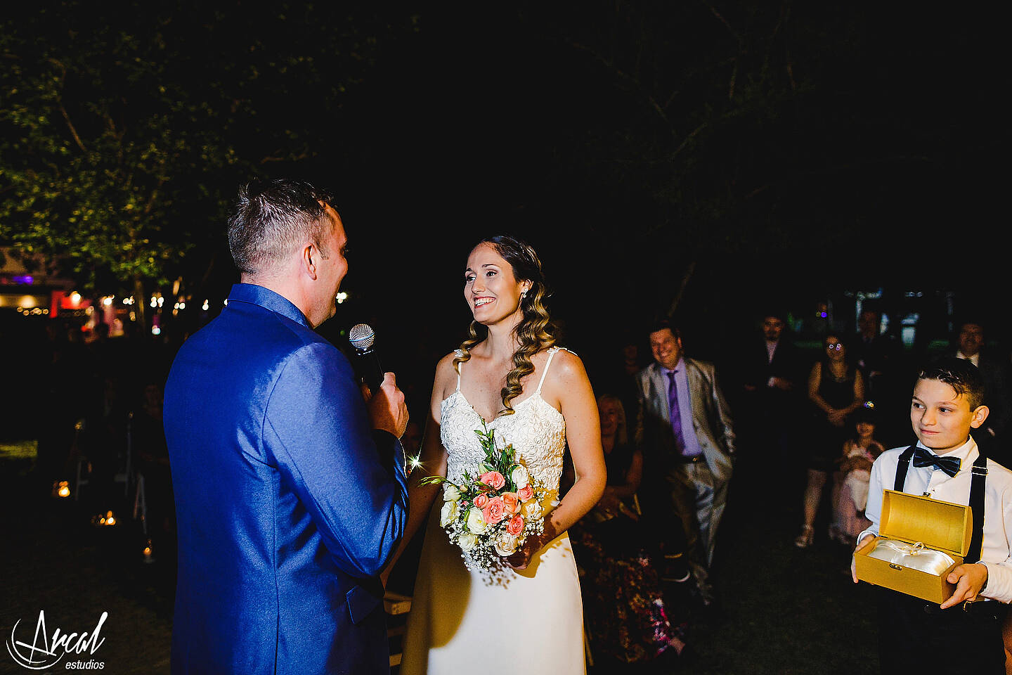 030-emilia-y-josue-fotos-de-boda-vestido-de-novia-san-isidro-apart-carlos-paz-salon-campo-del-carmen-alta-gracia-87004