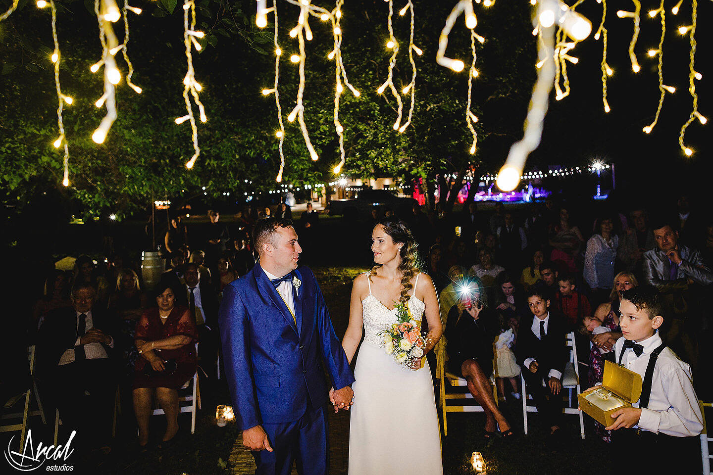 032-emilia-y-josue-fotos-de-boda-vestido-de-novia-san-isidro-apart-carlos-paz-salon-campo-del-carmen-alta-gracia-87004