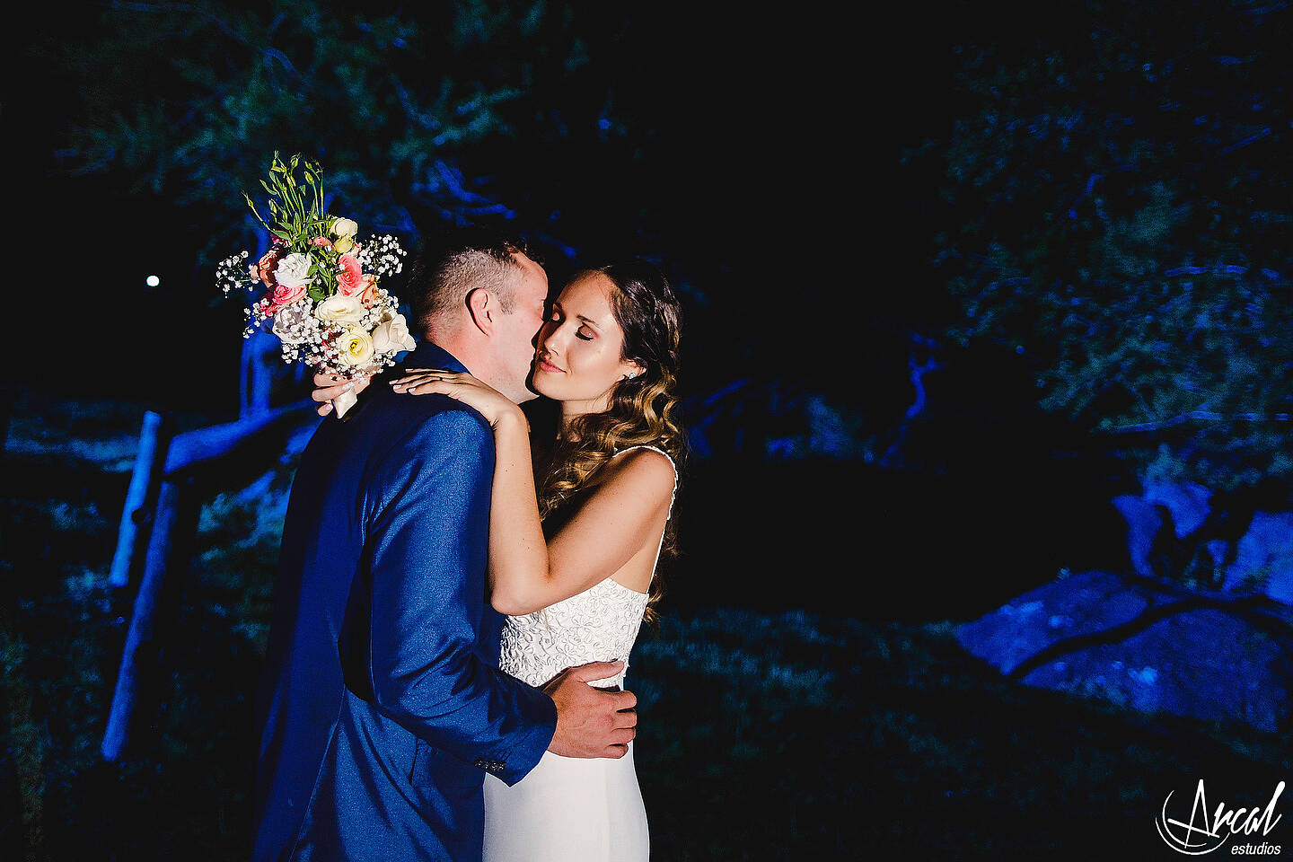 038-emilia-y-josue-fotos-de-boda-vestido-de-novia-san-isidro-apart-carlos-paz-salon-campo-del-carmen-alta-gracia-87004