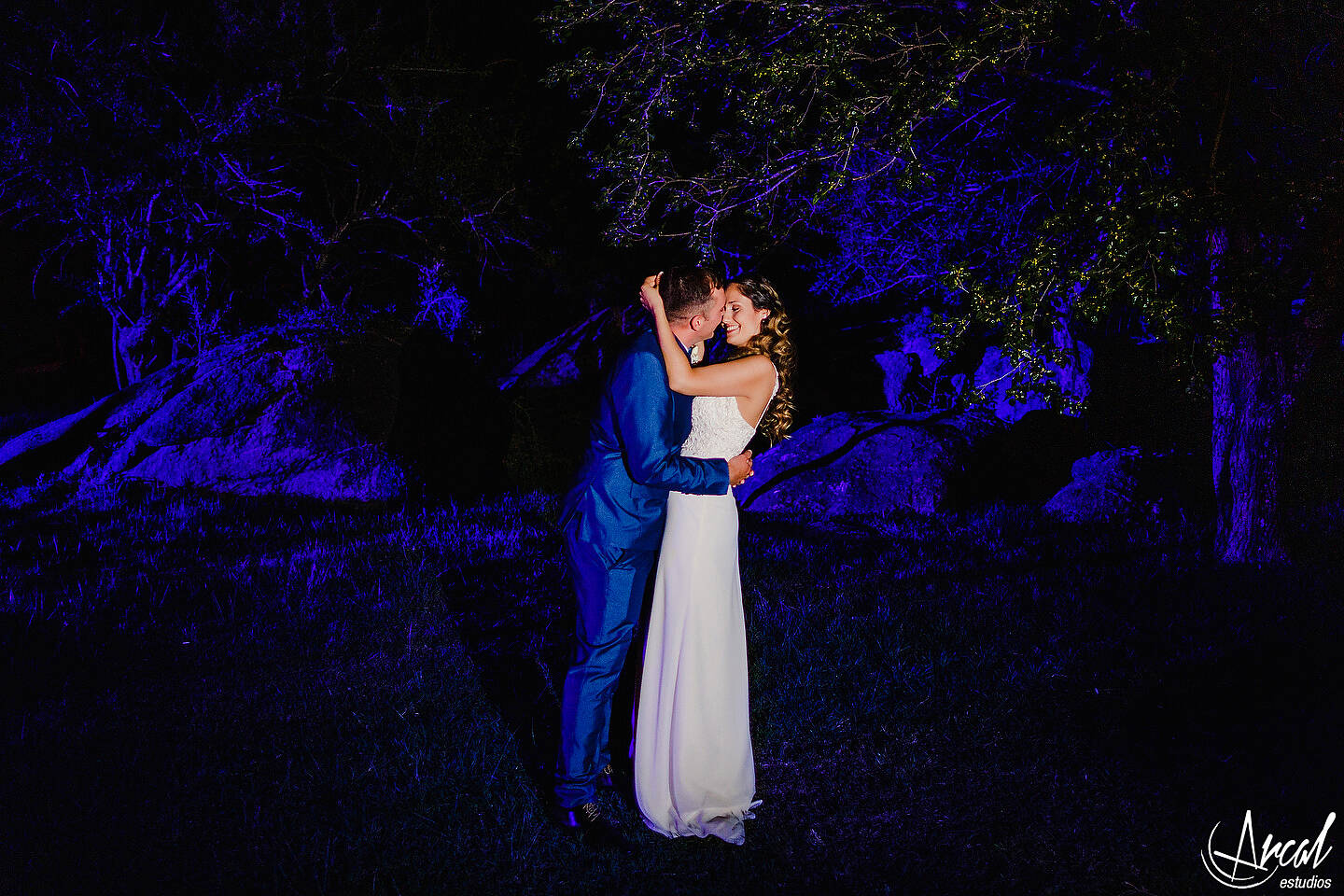 041-emilia-y-josue-fotos-de-boda-vestido-de-novia-san-isidro-apart-carlos-paz-salon-campo-del-carmen-alta-gracia-87004