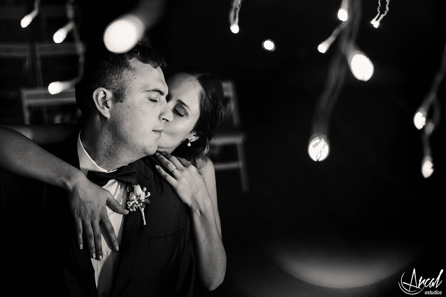 051-emilia-y-josue-fotos-de-boda-vestido-de-novia-san-isidro-apart-carlos-paz-salon-campo-del-carmen-alta-gracia-87004