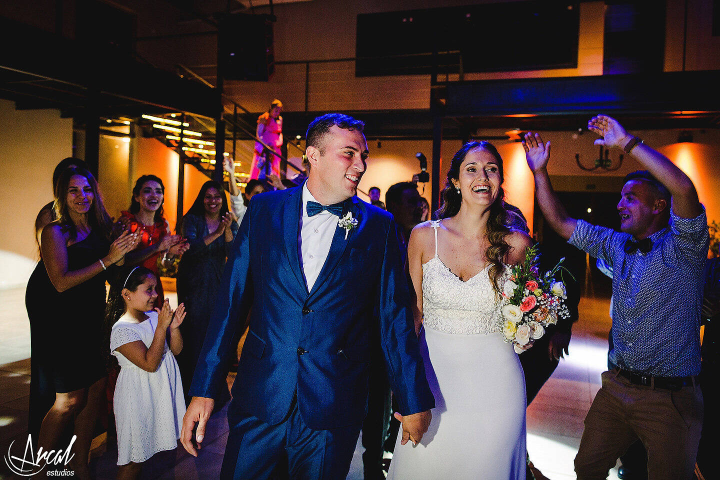 054-emilia-y-josue-fotos-de-boda-vestido-de-novia-san-isidro-apart-carlos-paz-salon-campo-del-carmen-alta-gracia-87004