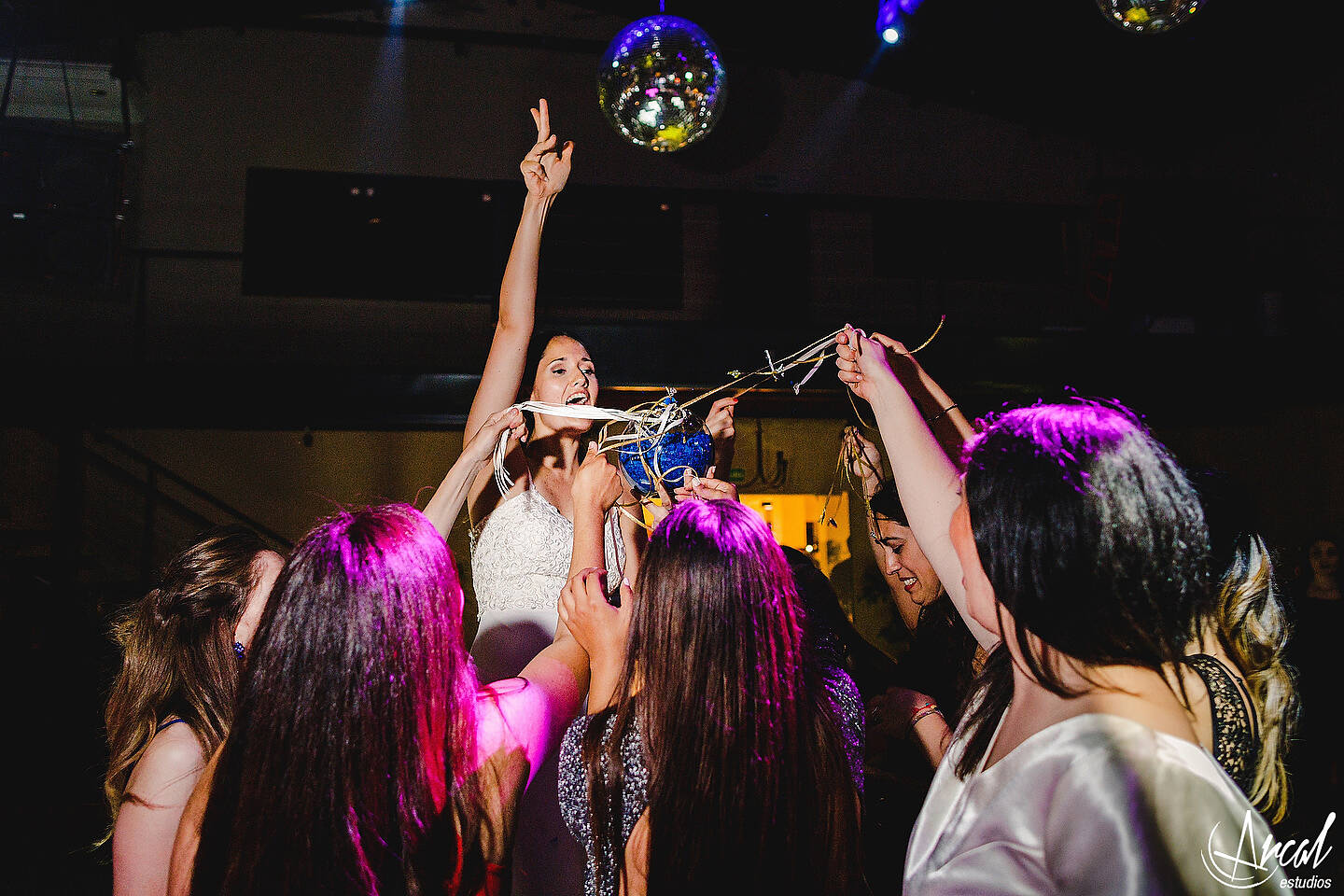 059-emilia-y-josue-fotos-de-boda-vestido-de-novia-san-isidro-apart-carlos-paz-salon-campo-del-carmen-alta-gracia-87004