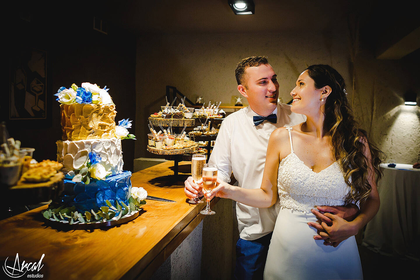 065-emilia-y-josue-fotos-de-boda-vestido-de-novia-san-isidro-apart-carlos-paz-salon-campo-del-carmen-alta-gracia-87004