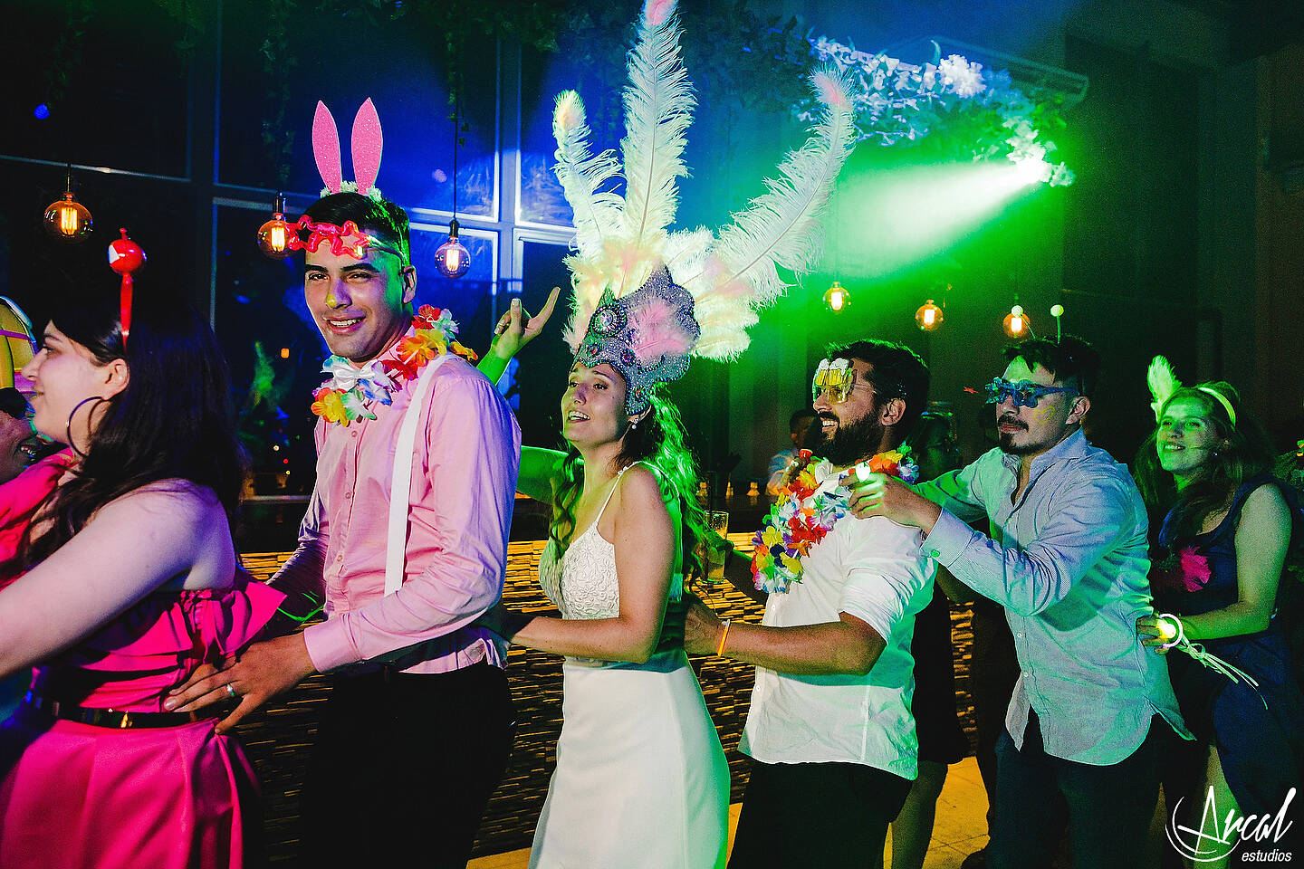 071-emilia-y-josue-fotos-de-boda-vestido-de-novia-san-isidro-apart-carlos-paz-salon-campo-del-carmen-alta-gracia-87004