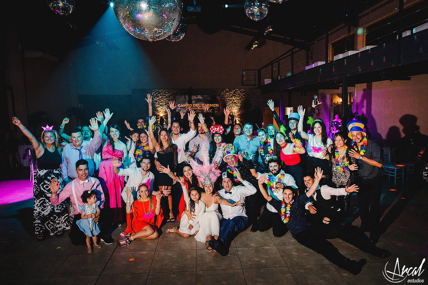 073-emilia-y-josue-fotos-de-boda-vestido-de-novia-san-isidro-apart-carlos-paz-salon-campo-del-carmen-alta-gracia-87004