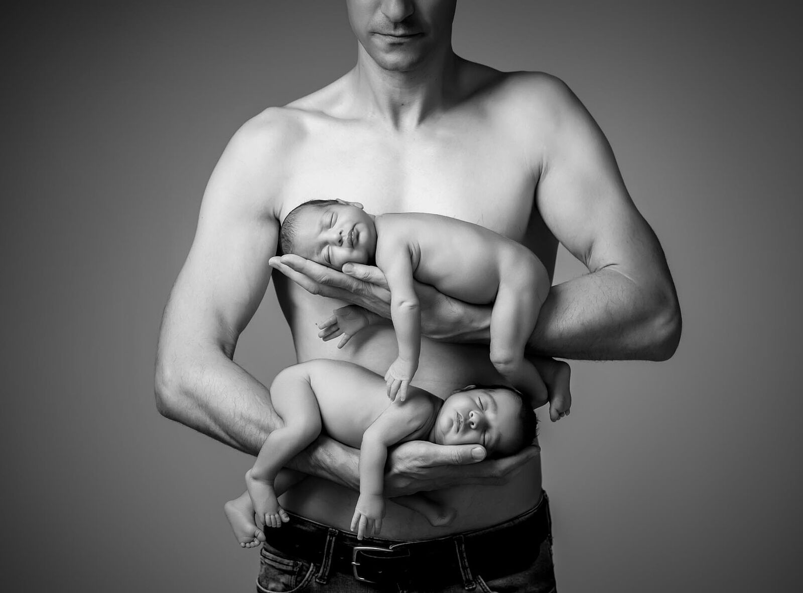 Bebé dormido Precioso recién nacido dormido en su sesión newborn en estudio.