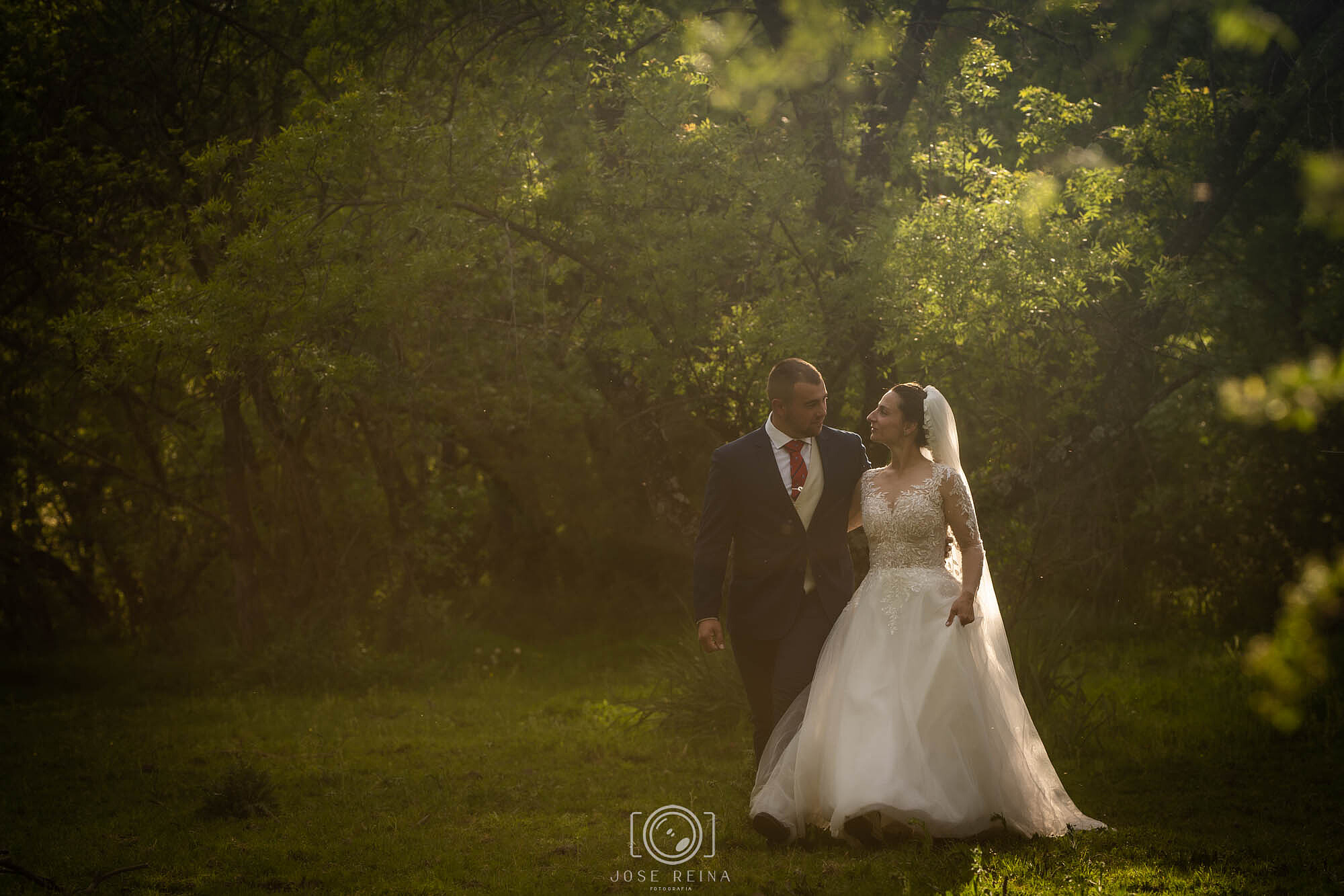 FOTOGRAFO BODAS MADRID FOTOGRAFO BODAS ALCALA FOTOGRAFO BODAS GUADALAJARA REPORTAJE POSTBODA EN SOTO DEL REAL POSTBODA CON CABALLOS-0007