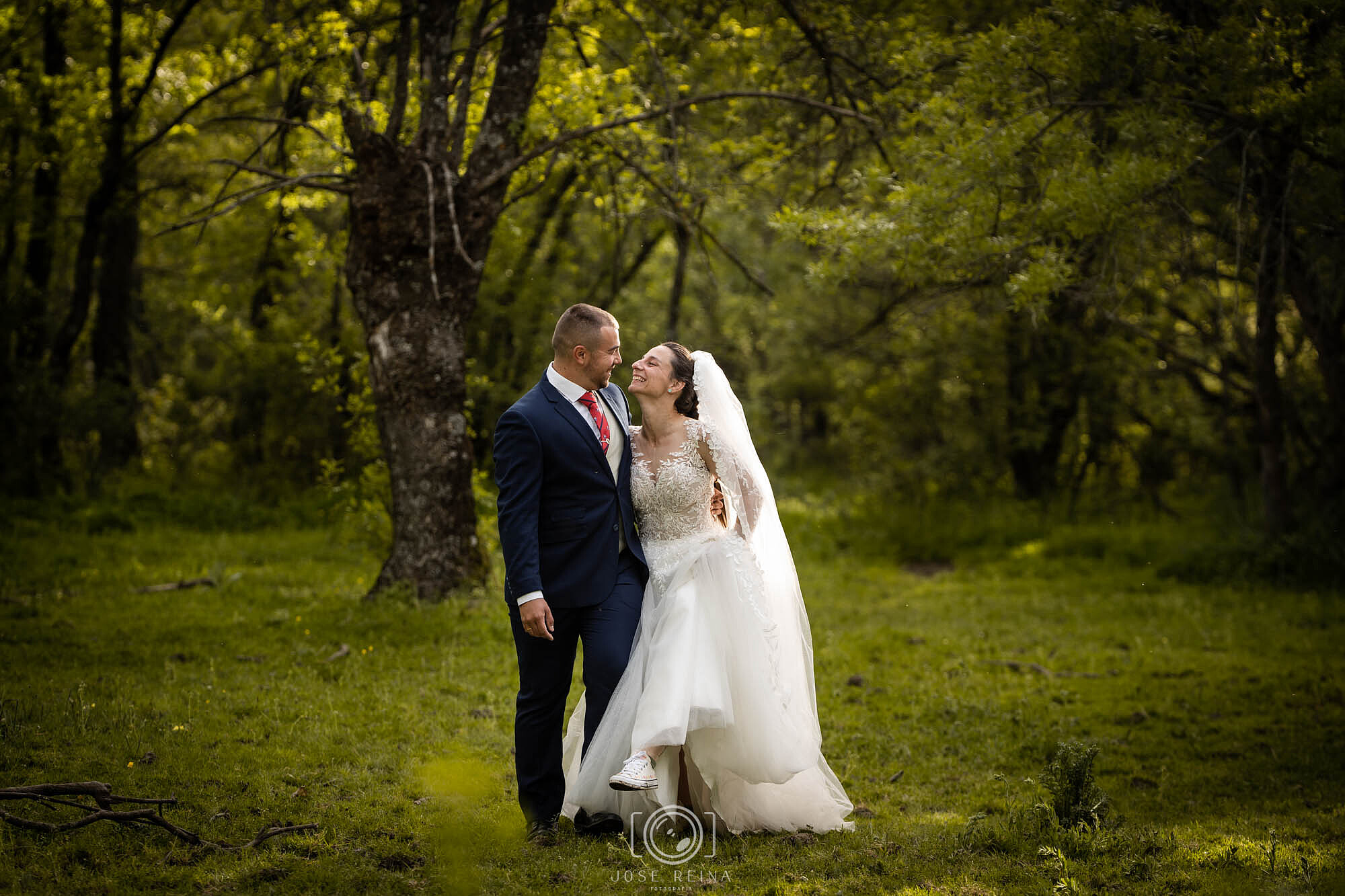FOTOGRAFO BODAS MADRID FOTOGRAFO BODAS ALCALA FOTOGRAFO BODAS GUADALAJARA REPORTAJE POSTBODA EN SOTO DEL REAL POSTBODA CON CABALLOS-0009