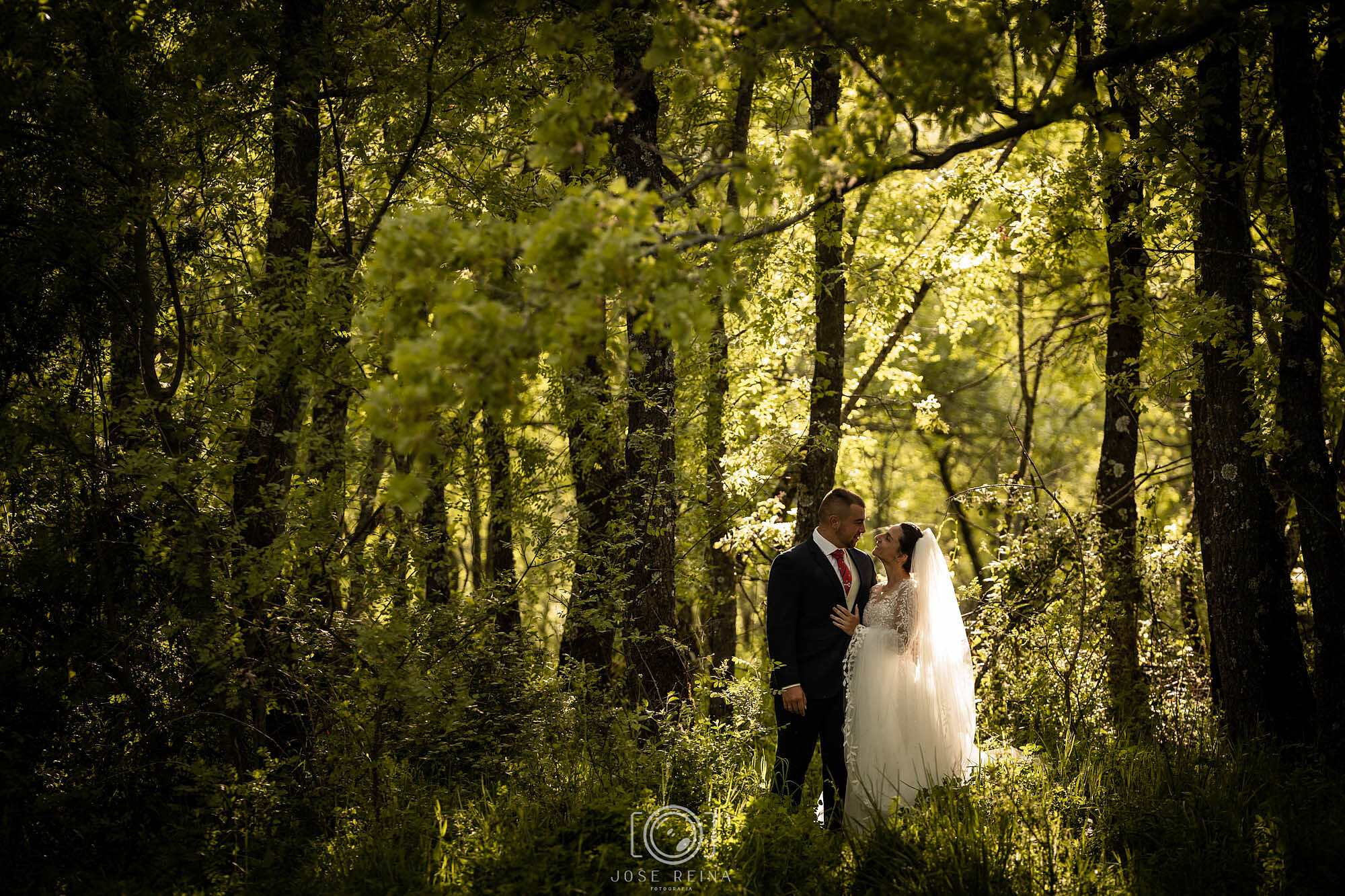 FOTOGRAFO BODAS MADRID FOTOGRAFO BODAS ALCALA FOTOGRAFO BODAS GUADALAJARA REPORTAJE POSTBODA EN SOTO DEL REAL POSTBODA CON CABALLOS-0013