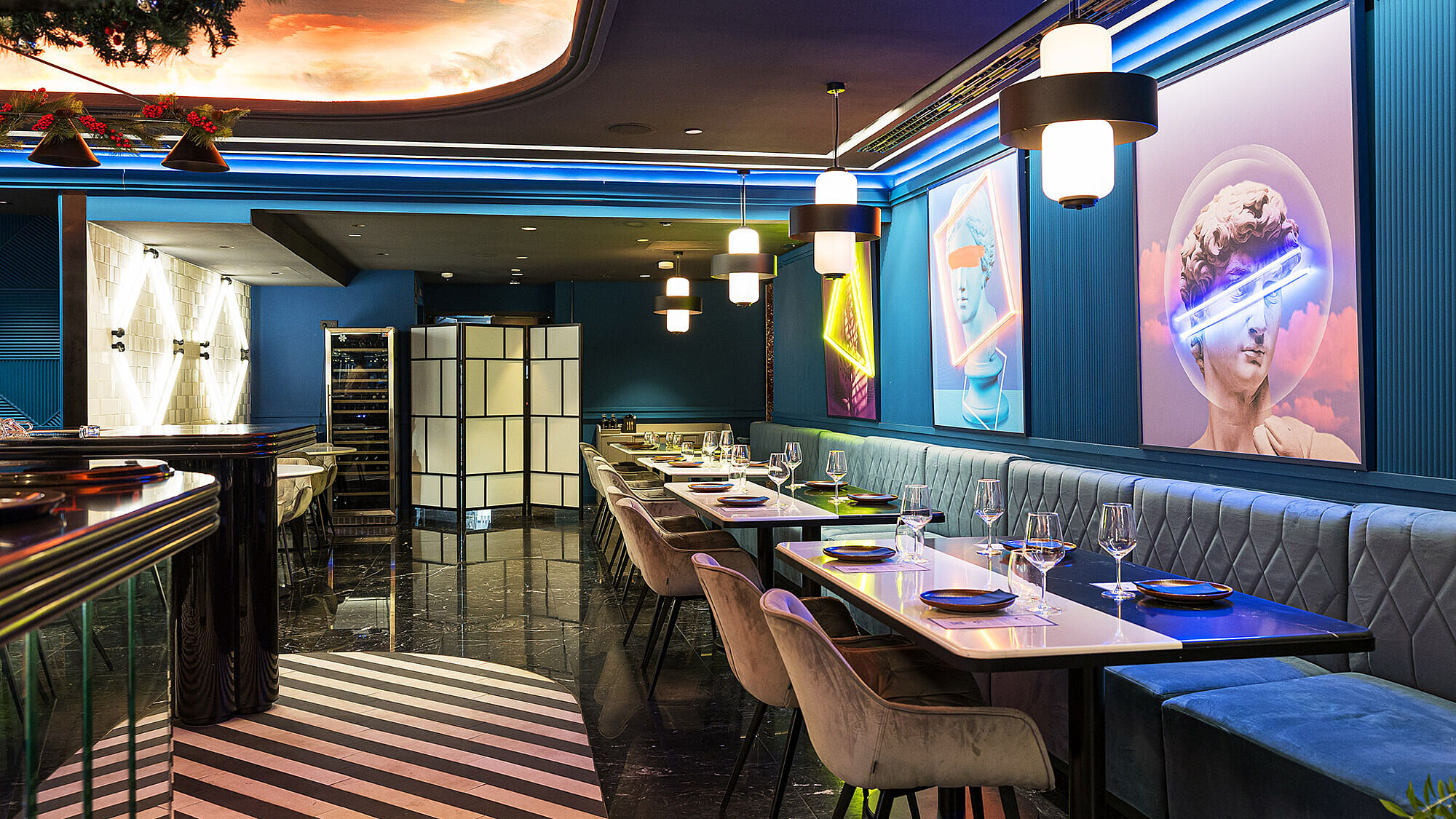 ESPACIOS COMERCIALES & PROFESIONALES