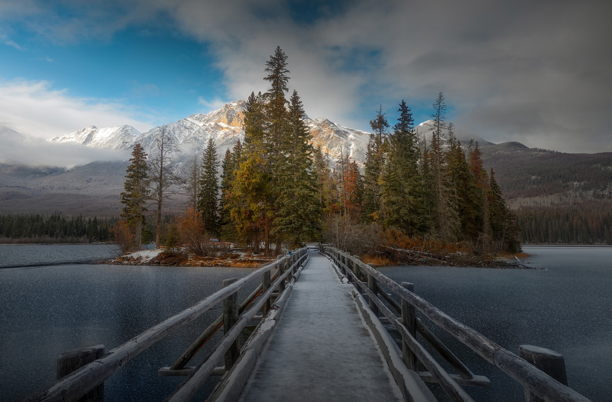 Pyramid Lake