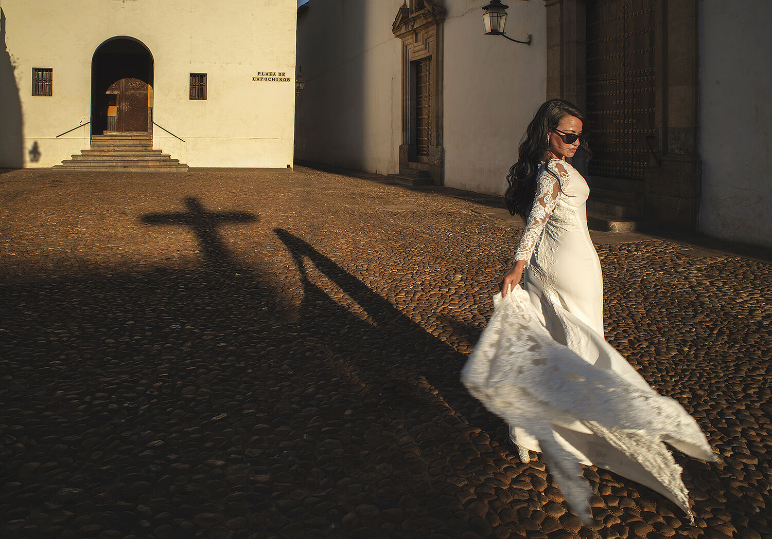 Fraco fotografía - novios-post-boda-divertida-plaza-cristo-de-los-faroles-cordoba-fotografia-creativa-ts20260721081835134125.jpg