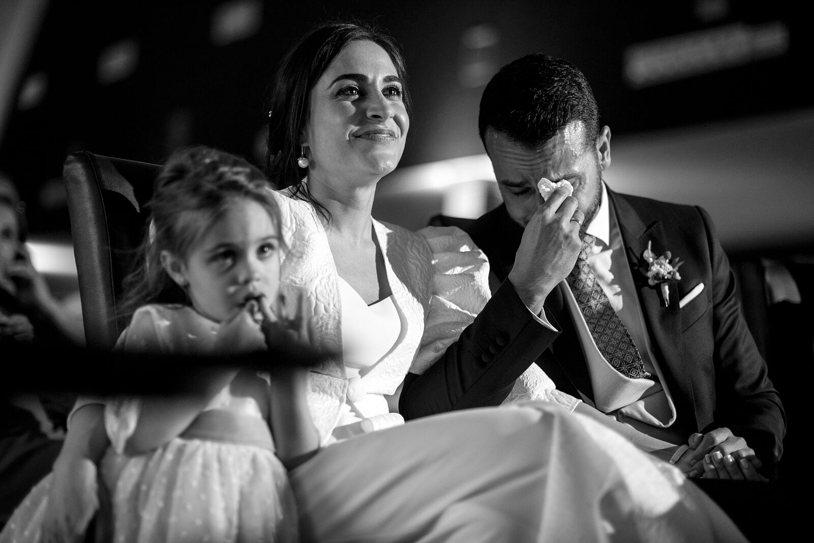 Fraco fotografía - bodas-emotivas-sin-posar-novio-llorando-boda-puertollano-ts20260712115141895235.jpg