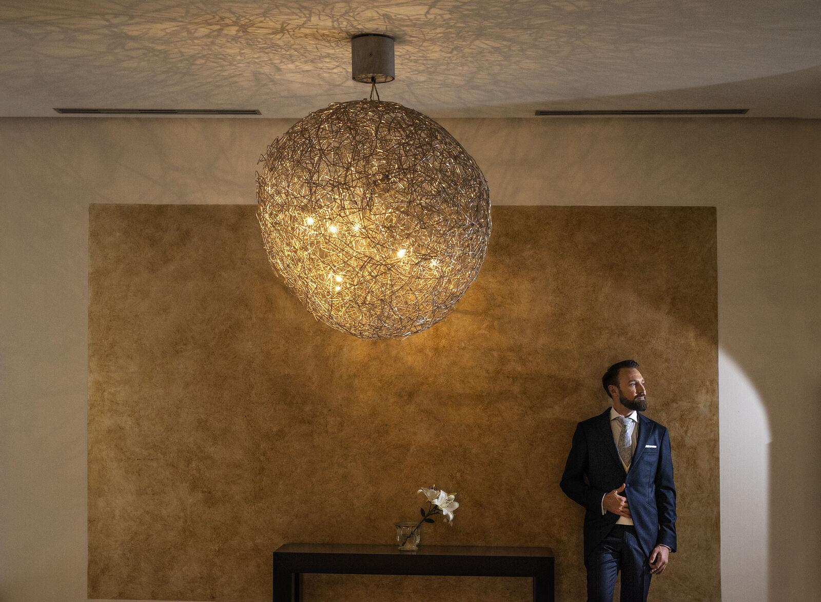 Fraco fotografía - pasillos-hospes-palacio-del-bailio-preparativos-novio-boda-cordoba-ts20260712194925342792.jpg