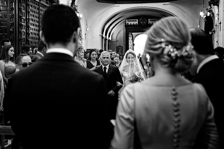 Fraco fotografía - entrada-de-la-novia-a-la-iglesia-8-ts20250922103709544380.jpg