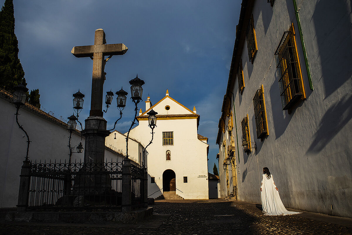 Fraco fotografía - novia-cristo-faroles-escena-impresionante-atardecer-cordoba-ts20260807103344101101.jpg