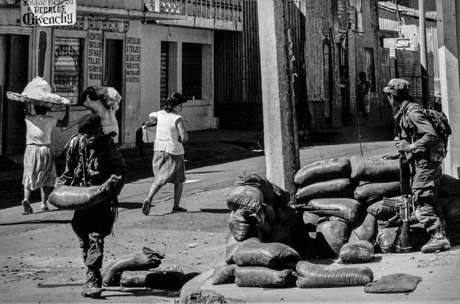 Proyecto14 by Jorge Núñez-Fotografía - portfolio_-el-salvador_conflict-ts20250902221502366411.jpg