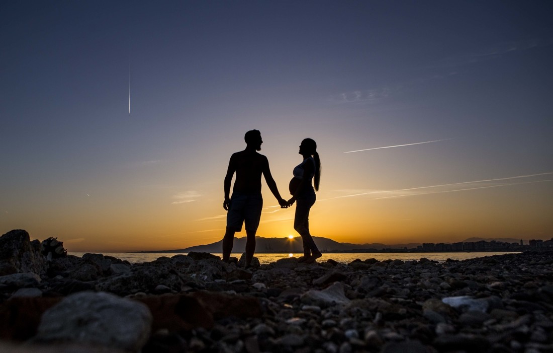 sesion fotos en la playa malaga fotografos embarazadas malaga 03