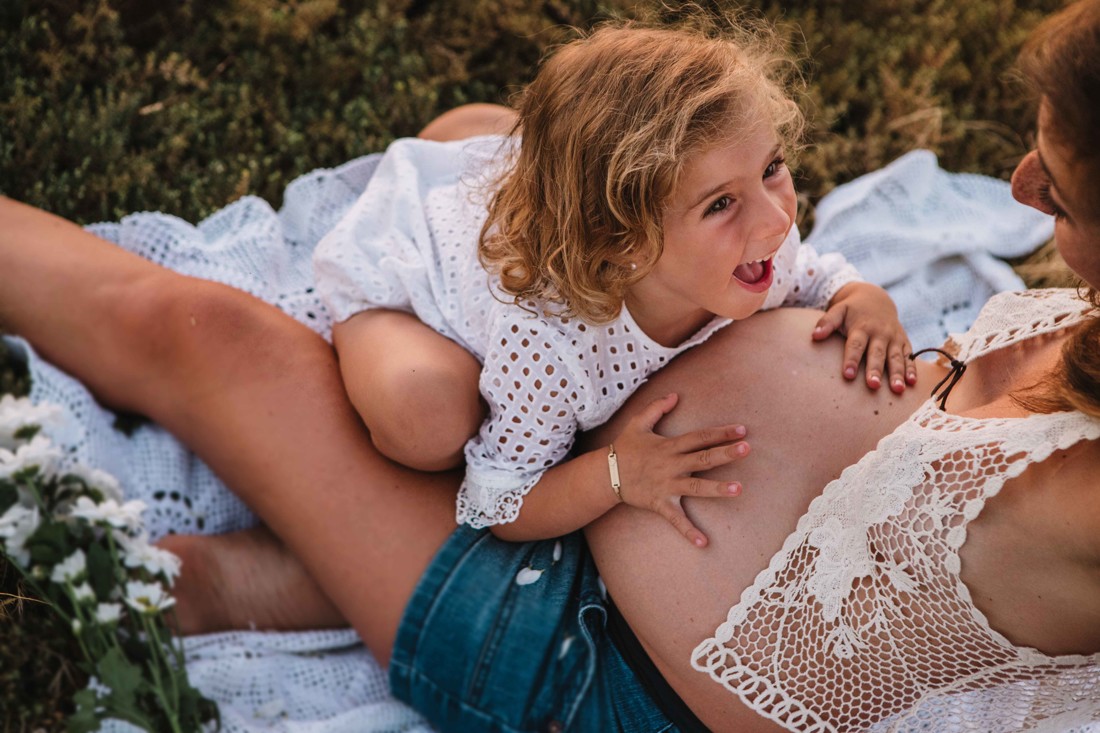 Reportaje de embarazo Malaga, fotografos de embarazadas Marbella 05