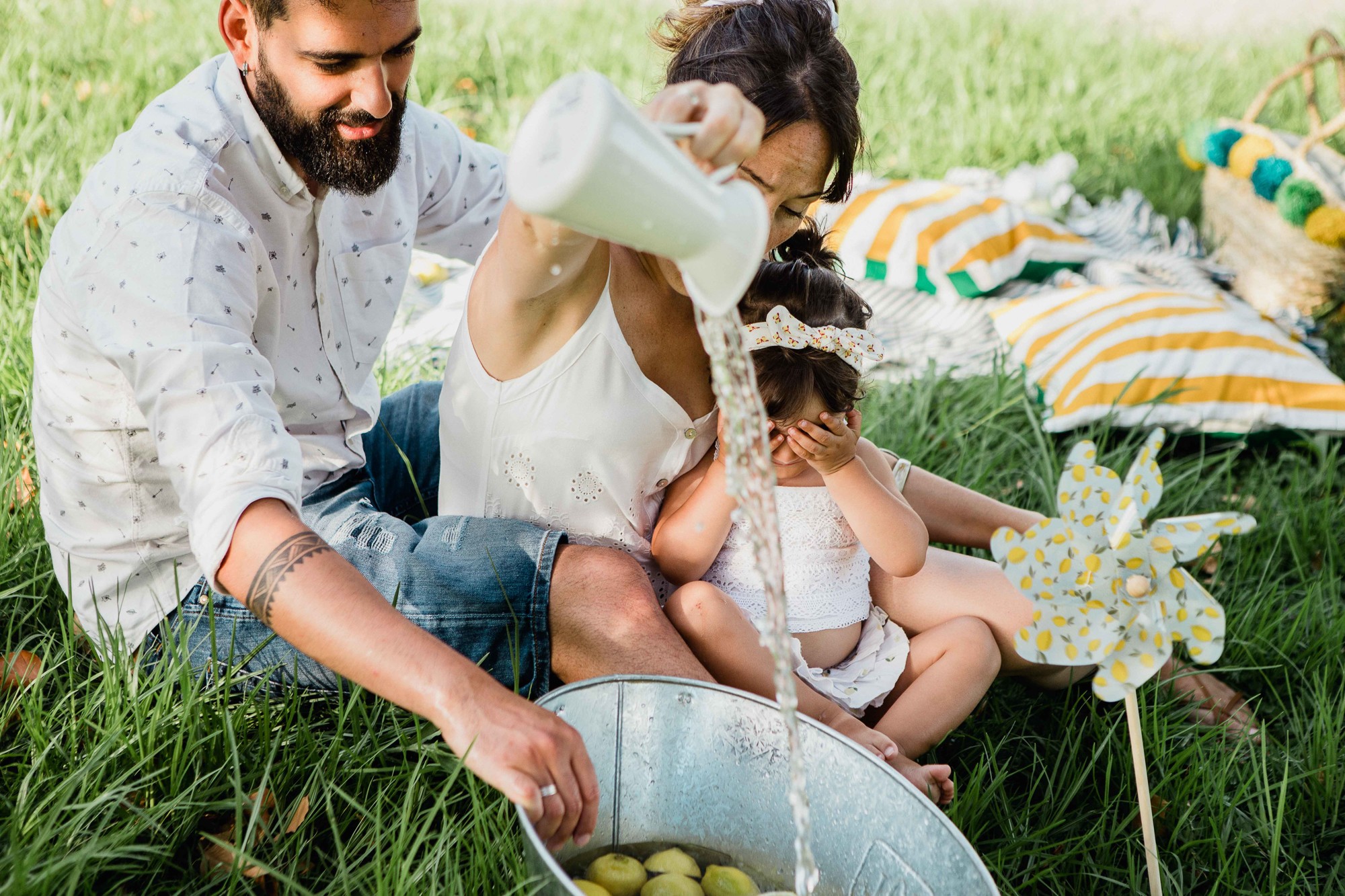 Fotografos de familia Málaga,sesion fotos exterior parque de la bateria 08
